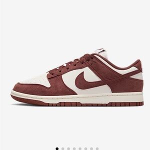 Nike Women's Brown and Cream Sneakers